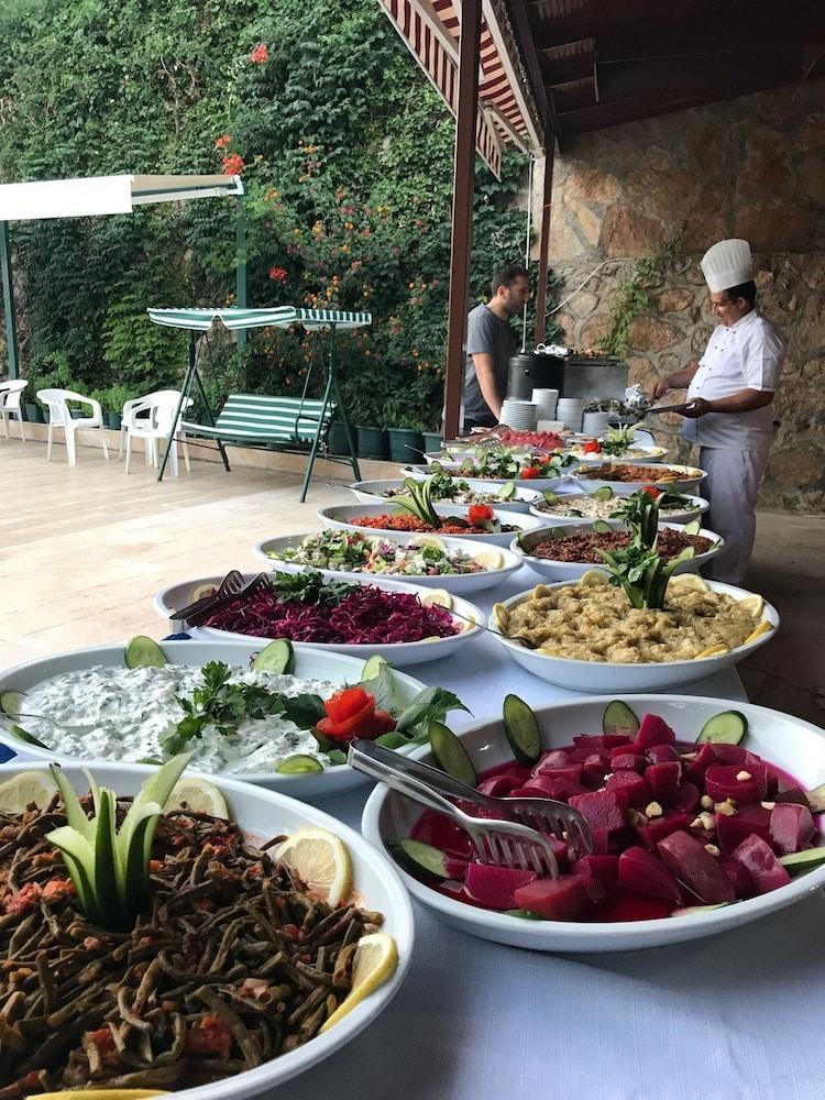 Aygul Hotel 올루데니스 외부 사진