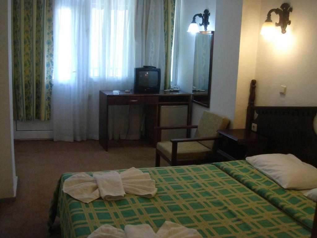Aygul Hotel 올루데니스 객실 사진